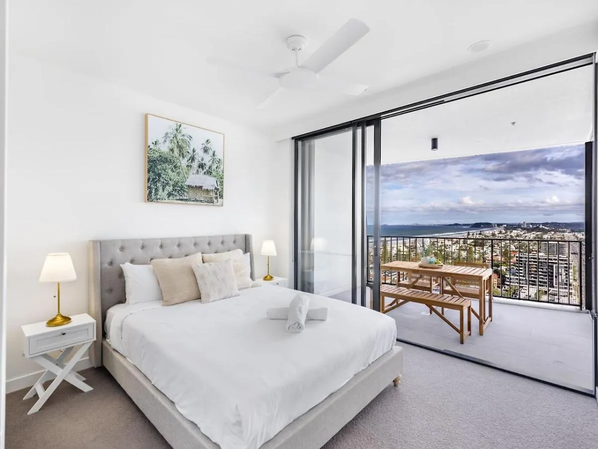 Walk To Beach 2Br Apt Pool Gym Free Carpark 골드코스트