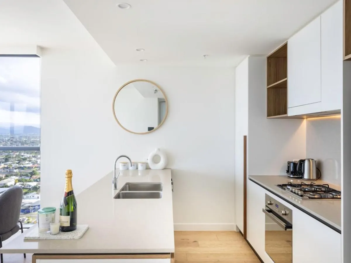 Walk To Beach 2Br Apt Pool Gym Free Carpark Gold Coast 0*,