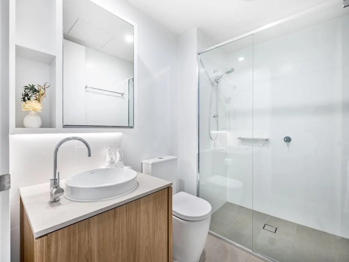 Walk To Beach 2Br Apt Pool Gym Free Carpark Gold Coast Apartamento