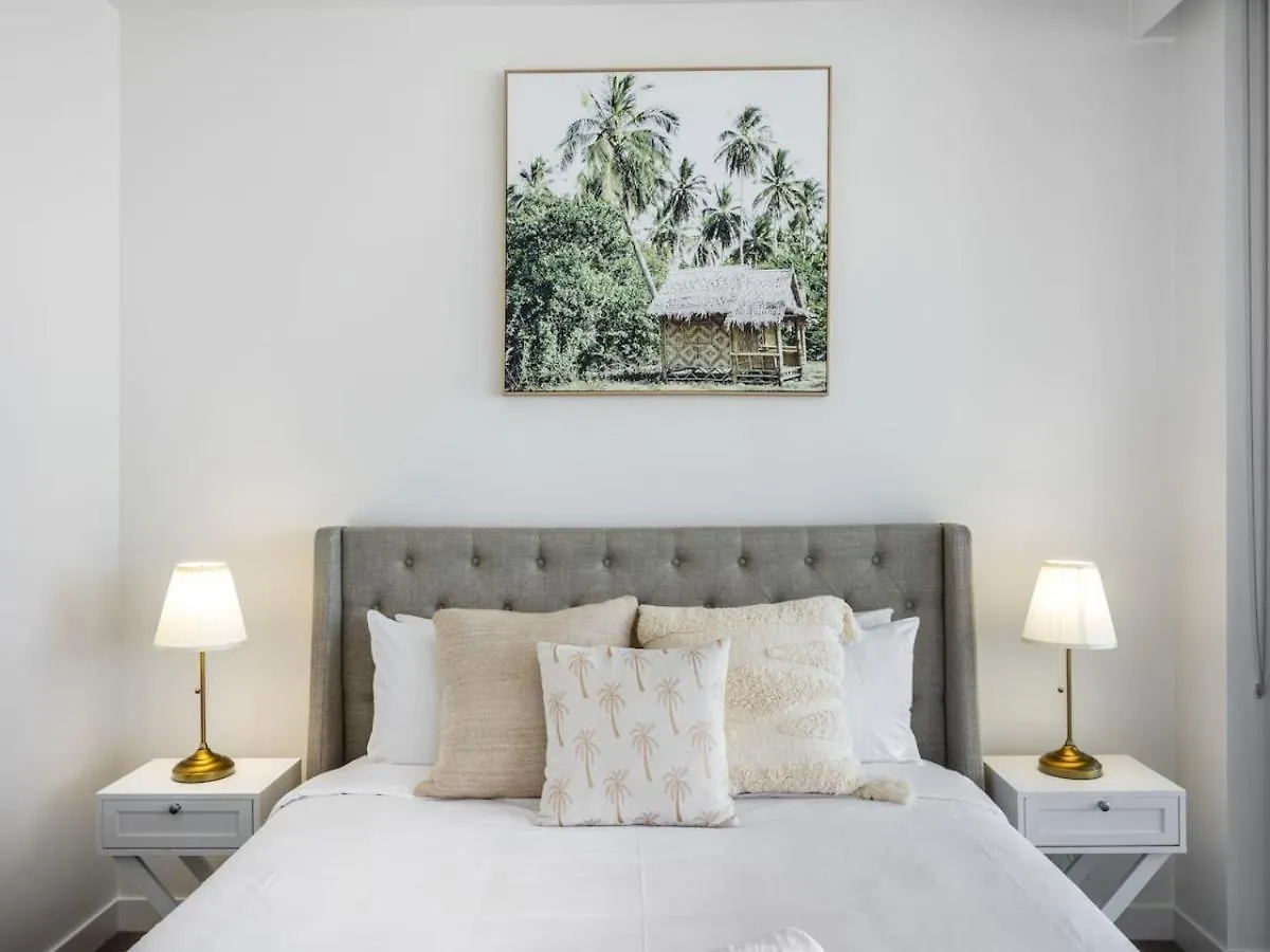 Walk To Beach 2Br Apt Pool Gym Free Carpark Gold Coast